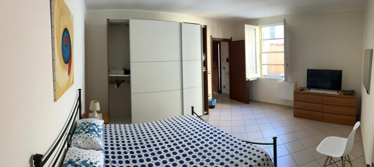 Casa Adriana, Centralissima, Confinante Ospedale Civile 사사리 외부 사진